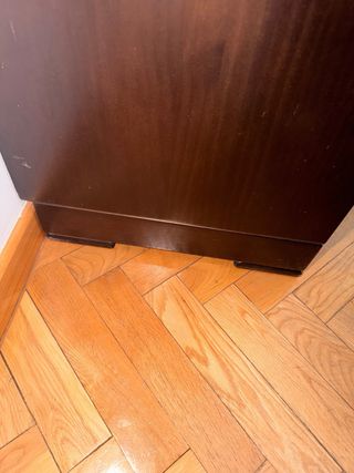 Mobili per scaffali in legno massello marrone
