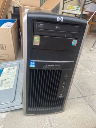HP Workstation xw8200 Torre