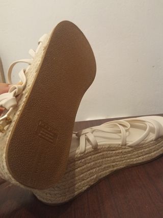 Sandalias de plataforma con suela de yute, Lefties