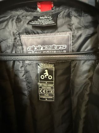 Chaqueta Alpinestars Negra(Nueva)
Talla L