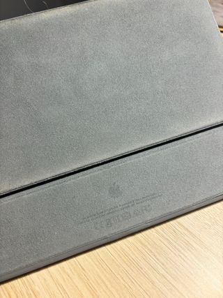 iPad 7ª Gen Dorado con Teclado