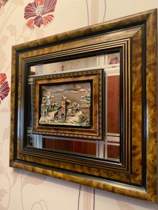 CUADRO ITALIANO REPUJADO SOBRE ESPEJO