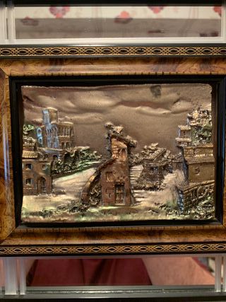 CUADRO ITALIANO REPUJADO SOBRE ESPEJO