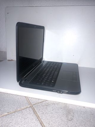 HP 15 Notebook PC (i3 - 4th Gen)