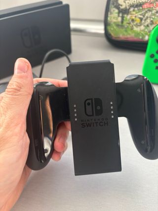 Nintendo switch en muy buen estado y con juego