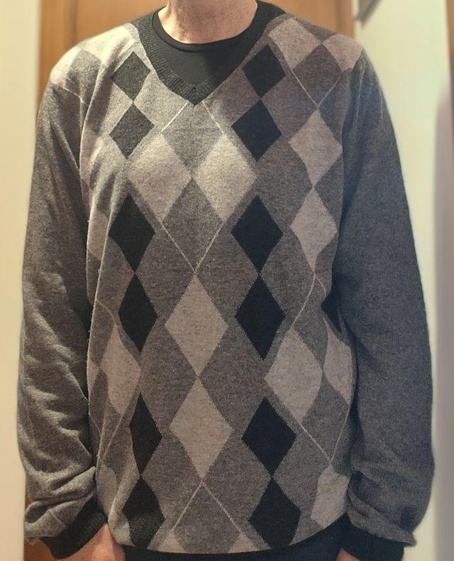 Pullover a rombi grigio e nero