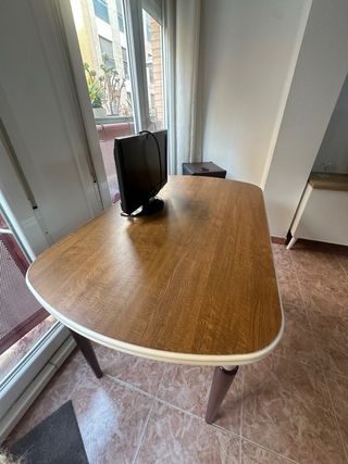 Mesa de madera extensible