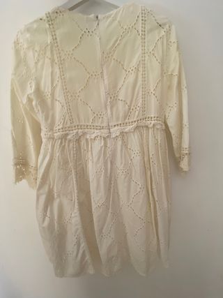 Vestido blanco roto verano