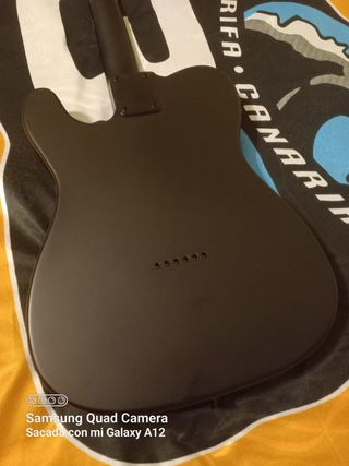 Guitarra eléctrica Harley benton te modificada
