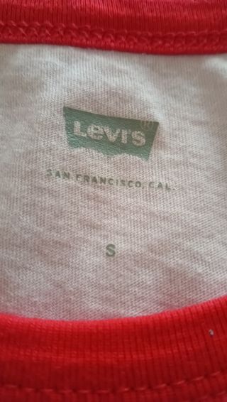 Camiseta Levi's Rosa
