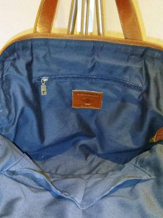 Bolso marrón y verde