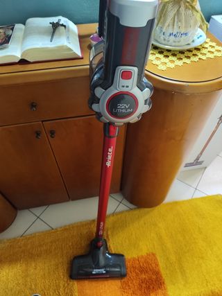 Aspirapolvere a batteria Ariete