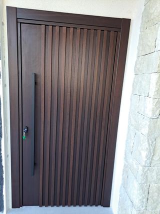 Carpintero económico