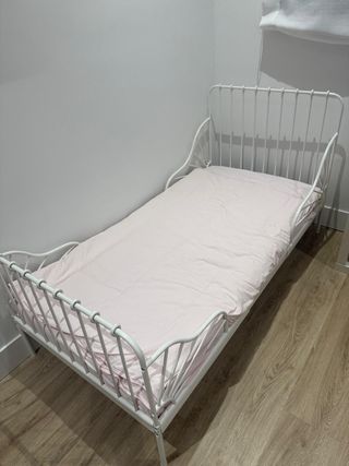 Cama extensible blanca + colchón