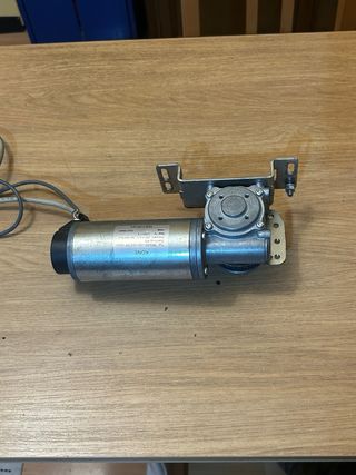 Motor puerta corredera kone