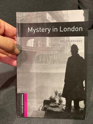 Oxford Bookworms Library: Mystery in London