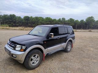 Mitsubishi Montero 2001