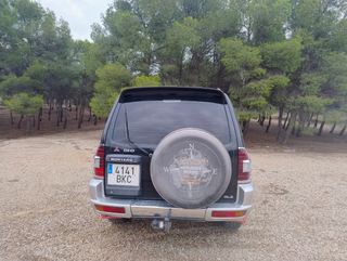 Mitsubishi Montero 2001