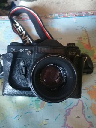 Zenit ET con objetivo Helios 44-2