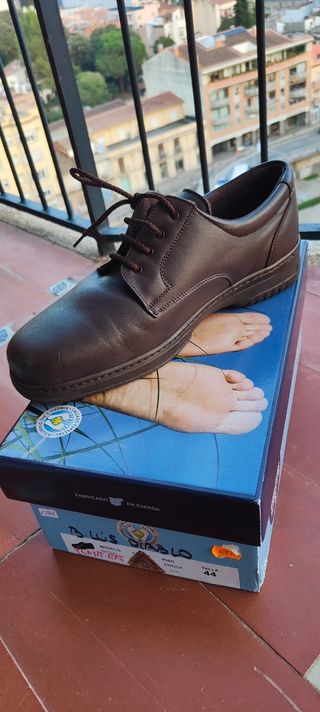 Zapatos para pie diabético marrones