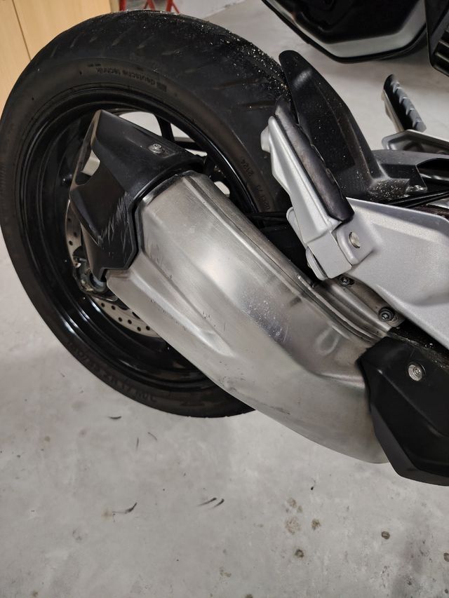 Escape Original BMW F900R