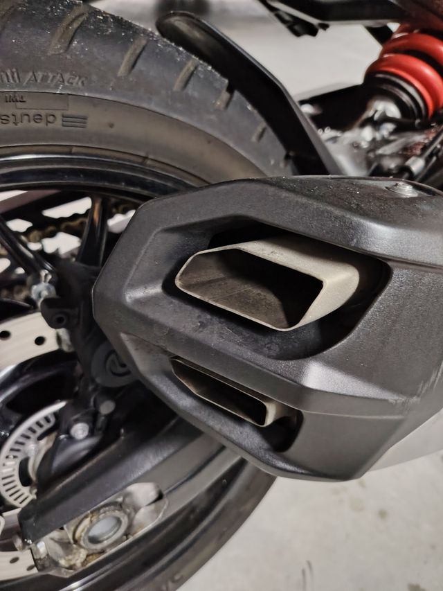 Escape Original BMW F900R