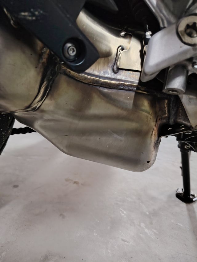 Escape Original BMW F900R