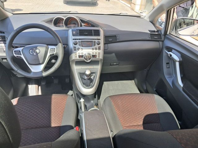 Toyota Verso 2.0 D-4D Advance 7pl.