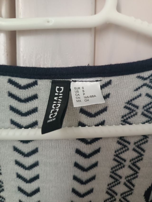 Nuovissimo poncho H&M con stampa etnica