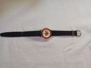 Reloj Caswatch rojo y negro