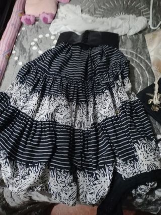 Traje de campesina negro y blanco