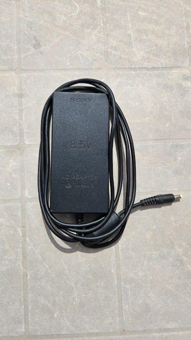 Sony AC Adaptor 8.5V PlayStation 2 slim
