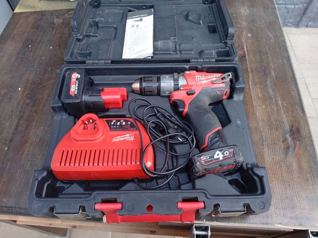 Taladro Milwaukee M12 FUEL