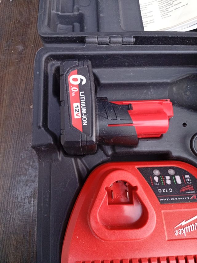 Taladro Milwaukee M12 FUEL