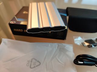 Disco Duro Externo SSD 2TB USB 3.1/USB-C