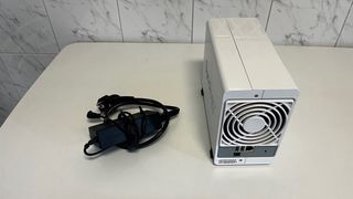 Synology DS220j NAS 2 bahías blanco