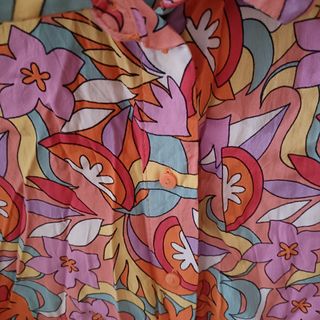 Camisa manga corta con estampado colorido Lefties