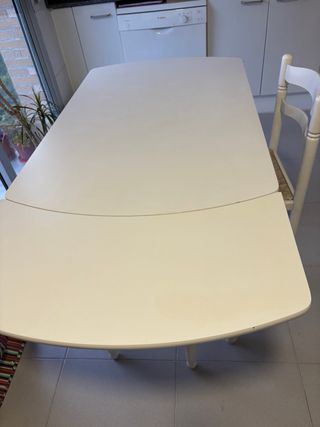 Mesa de cocina extensible blanca de 110 a 170