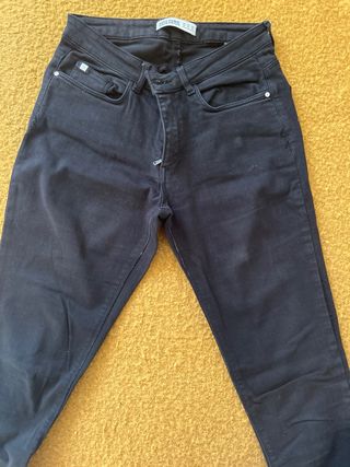 lote de Pantalones Zara Tallas 36 y 38.
