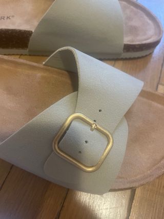 Sandalias verdes Primark sin estrenar 