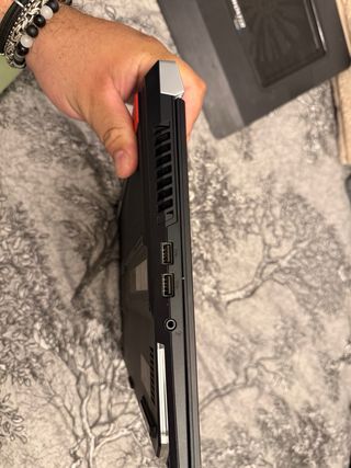 ASUS ROG Strix G513QY Ryzen 9 RX 6800M