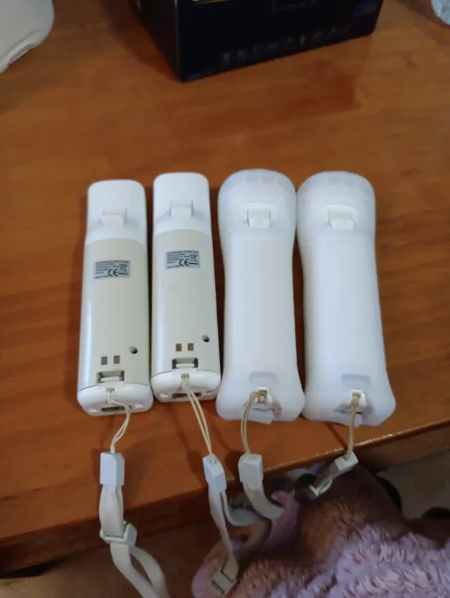 4 Mandos Wii Originales