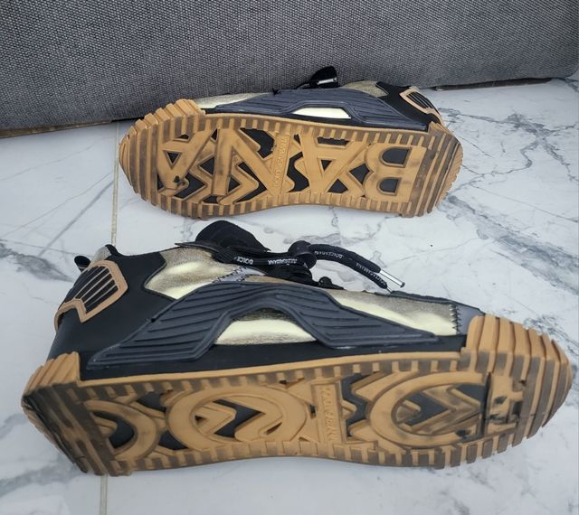 Zapatillas Dolce & Gabbana Negras y Doradas