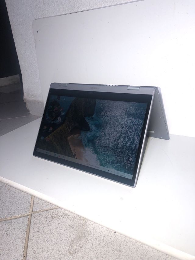 Medion S4401 X360 (i3-7th Gen)