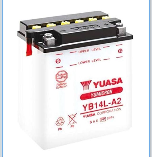 Batería de moto Yuasa YB14L-A2 12V 14,7Ah