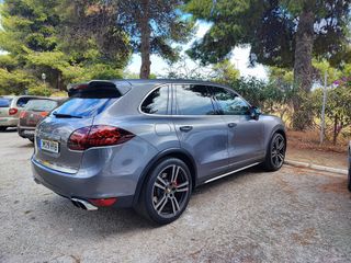 Porsche Cayenne turbo con Porsche Approve