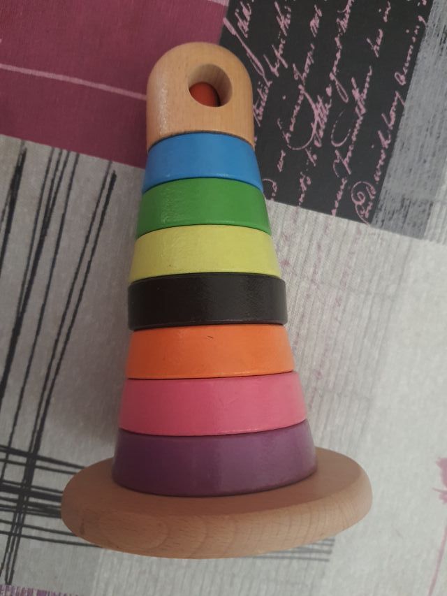 Juego construcción madera anillos colores