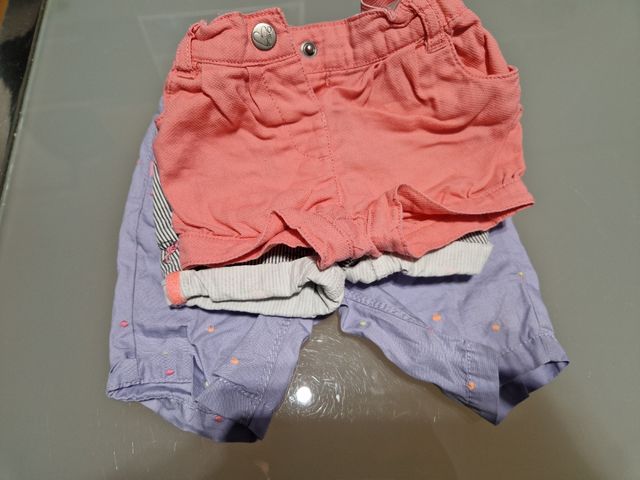 Lote 3 pantalones cortos niña 3 meses