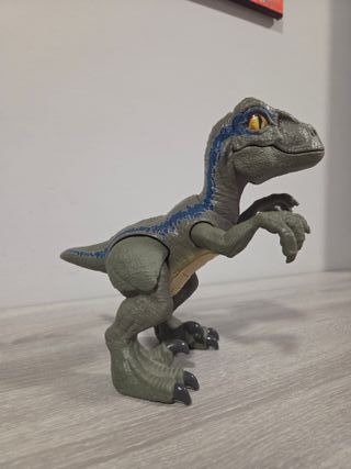 Dinosaurio Bebé Blue Jurassic World Mattel