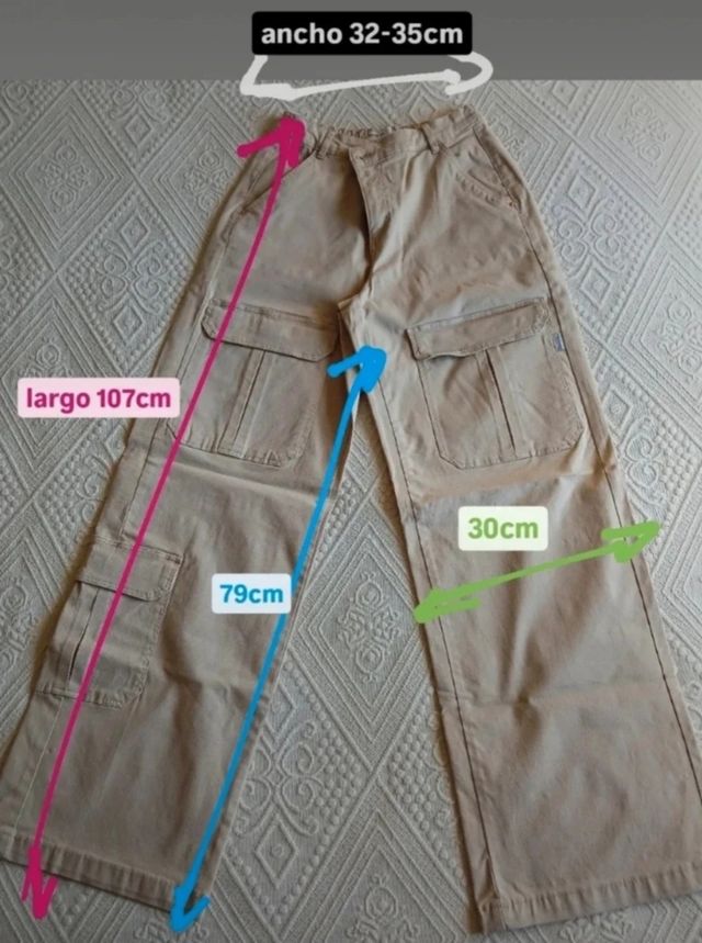 Pantalón cargo beige wide leg